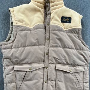 Howler Bros. Rounder Vest - size XL - Like NEW!